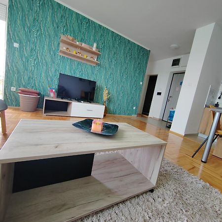 Krstic_Lux Apartman Subotica Exterior photo