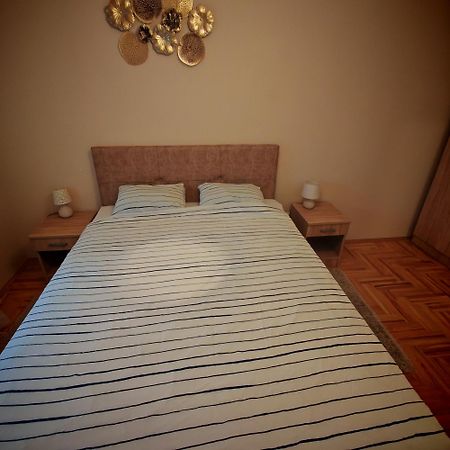 Krstic_Lux Apartman Subotica Exterior photo