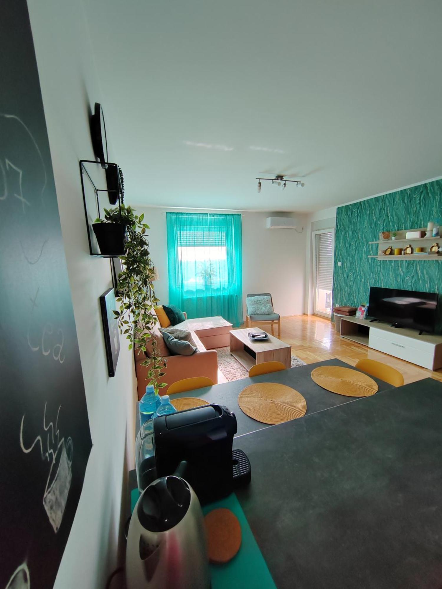 Krstic_Lux Apartman Subotica Exterior photo