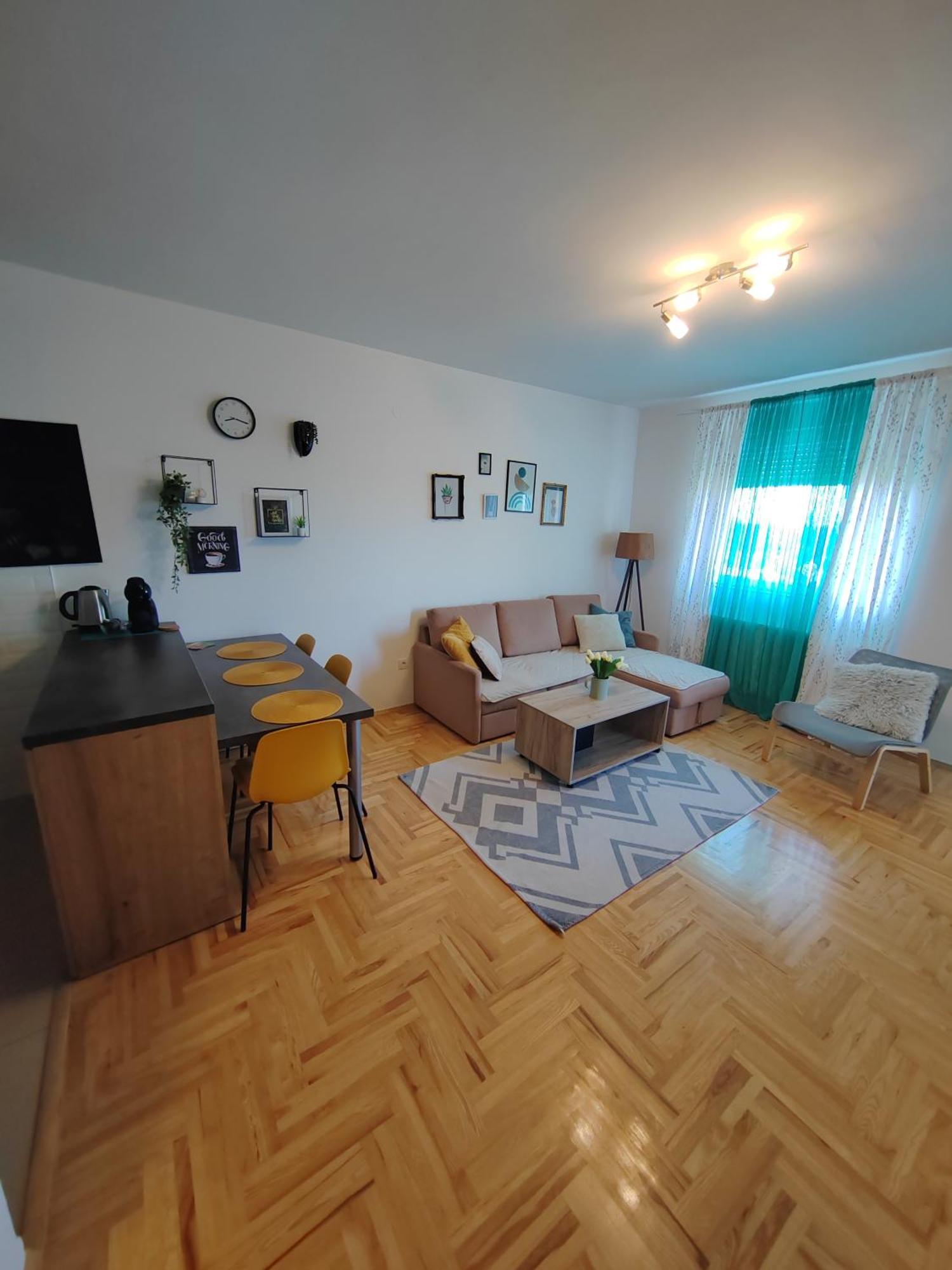 Krstic_Lux Apartman Subotica Exterior photo